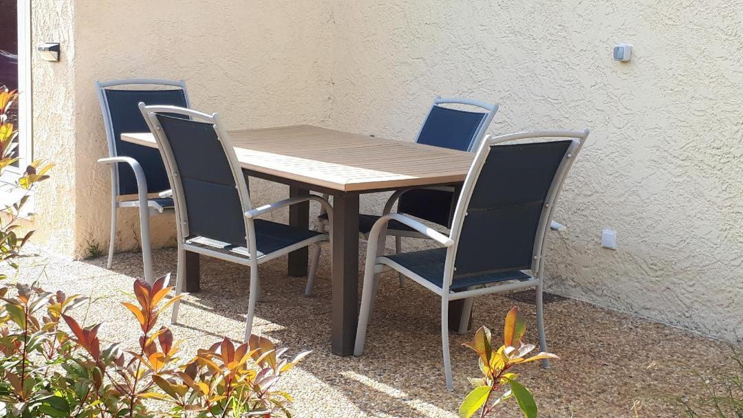 Les Pucines Bis Bas De Villa 29 M2 Luxe Rez De Jardin Climatisation Plein Sud Six-Fours-les-Plages Exterior foto